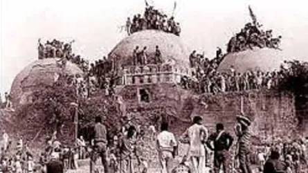 রাম মন্দির ঘিরে দুই আয়োজনে অযোধ্যায় উত্তেজনা