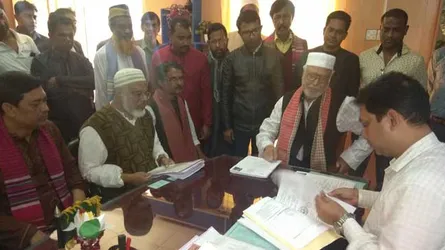 আ’লীগ থেকে পদত্যাগ করে কাদের সিদ্দিকীর দল থেকে মনোনয়নপত্র জমা