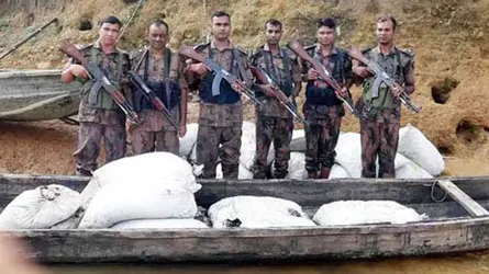 সুনামগঞ্জে বিজিবির হাতে ৫ টন কয়লা আটক