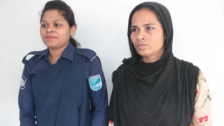 সাভারে শিকলে বেঁধে রাখা নারীকে উদ্ধার, ছেলেসহ আটক ২