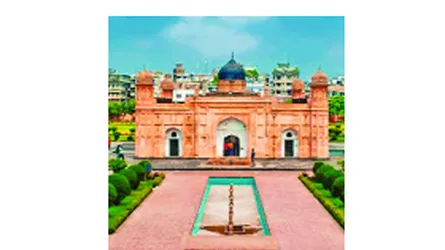 ধ্বংসের পথে ইকো ট্যুরিজম