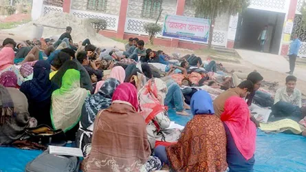 রাবি’র দুই বিভাগ একীভূতকরণে আমরণ অনশন