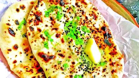 ফুলকপি-আলু কুলচা