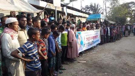 বানিয়াচংয়ে কলেজছাত্র সায়েম হত্যার বিচার ও ঘাতকদের গ্রেফতারের দাবিতে মানববন্ধন