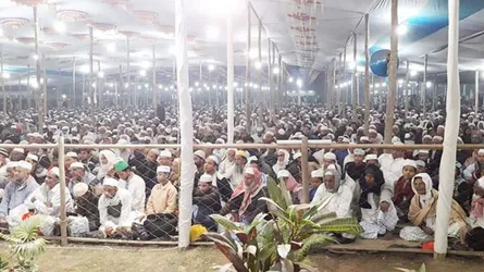 চুনতী সিরাত ময়দানে ১৯ দিনব্যাপী মাহফিল সমাপ্ত
