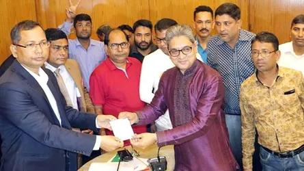 ময়মনসিংহে আ’লীগের ২ বিদ্রোহীসহ প্রতীক পেলেন ৫৭ জন