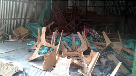 ফরিদপুরে এক রাতে বিএনপির ২৫টি নির্বাচনী অফিস ভাংচুর