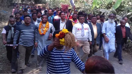 ১৮ কি.মি. পায়ে হেঁটে টিএস আইয়ূবের গণসংযোগ