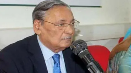 ৮৬ বছর বয়সেও দেশে গণতন্ত্র প্রতিষ্ঠার জন্য লড়াই করছেন যিনি