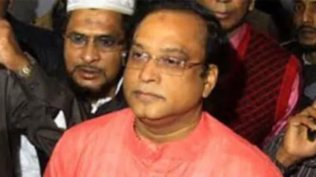 ইশারায় ভোট চান তিনি