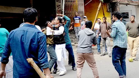 সাজানো মাঠে ভোট, তবু কেন সহিংসতা!