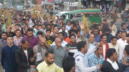জেনারেল ইবরাহিমের গণসংযোগে জনতার ঢল