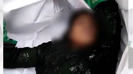 আত্রাইয়ে অজ্ঞাত মহিলার গলাকটা লাশ উদ্ধার