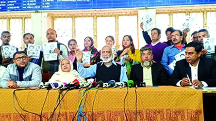ভাঙচুর ও গ্রেফতারের প্রতিবাদ নরসিংদীতে বিএনপির ৫ প্রার্থীর সংবাদ সম্মেলন