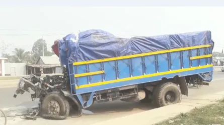 গাজীপুরে সড়ক দূর্ঘটনায় ২ ট্রাক চালক নিহত