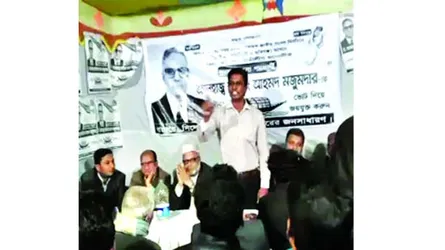 ‘পুলিশ কমিশনার বলছে কোনো কর্মকর্তা-কর্মচারী নৌকার বাইরে যাবে না’