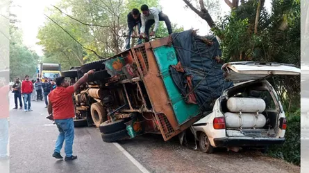 বড়াইগ্রামে সড়ক দুর্ঘটনায় কনস্টেবল নিহত, আহত ২