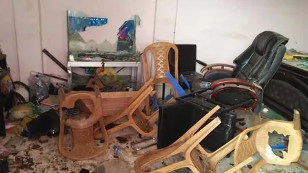সোনারগাঁওয়ে যুবলীগ কার্যালয়ে মহাজোট প্রার্থীর হামলা