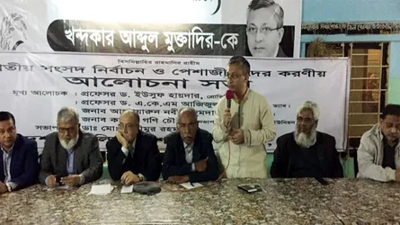 মাস্টারপ্ল্যান বাস্তবায়নে সরকারের নির্দেশ পালন করছে পুলিশ : খন্দকার মুক্তাদির