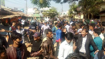 খাগড়াছড়িতে আ’লীগের হামলায় ধানের শীষ প্রার্থীর পথসভা পন্ড