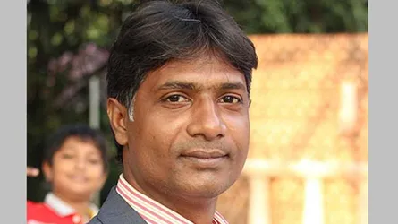 সংঘর্ষের ছবি তুলতে গেলে সাংবাদিকের উপর হামলা