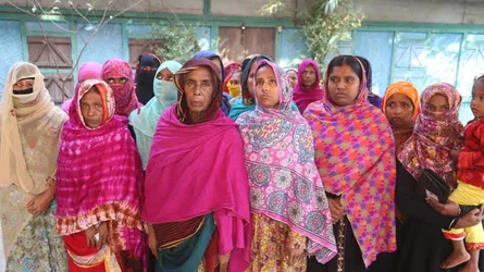 ‘চাচি বাড়িত যাও, তোমার ভোট হয়া গেইচে’