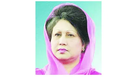 এত সঙ্কীর্ণ জায়গায় আদালত চলতে পারে না, এখানে আর আসব না : আদালতে খালেদা জিয়া