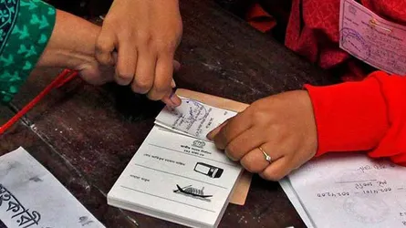 খুলনা-১ আসনের ফলাফল ঘোষণার সময় আসলে কী হয়েছিল?