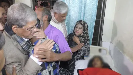 সুবর্ণচরের সেই নারীর সাথে দেখা করলেন ঐক্যফ্রন্ট নেতারা