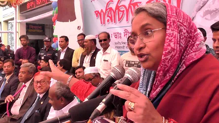 আবার যখন শুরু হলো, তখন নিজেরটা ছাড়িনি : দীপু মনি