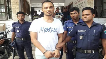 সংসদ সদস্যের স্টিকারযুক্ত গাড়িসহ এমপি পুত্র আটক