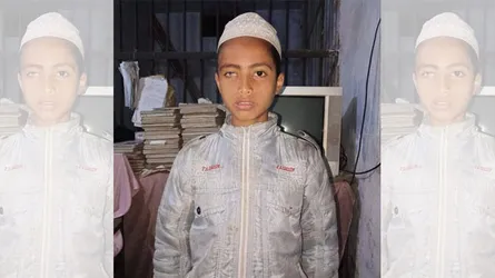 মাদরাসা ছাত্র সিয়ামের পিতা-মাতা কে?