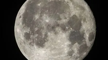কেউ কি কখনো চাঁদের মালিক হতে পারবে?