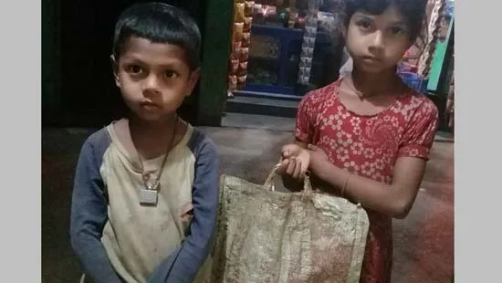 ভিক্ষা করেও ডাক্তার হওয়ার স্বপ্ন দেখছেন শিশু সুখী!
