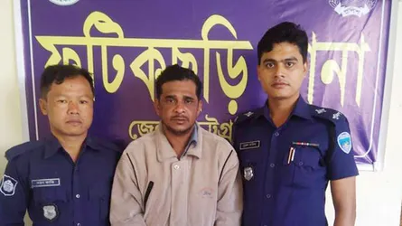 লক্ষ্মীছড়িতে সেনা অভিযানে মাদক ব্যবসায়ী আটক