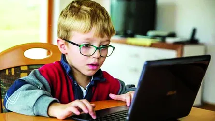 ফেসবুকের বিরুদ্ধে শিশুদের সাথে প্রতারণার অভিযোগ!