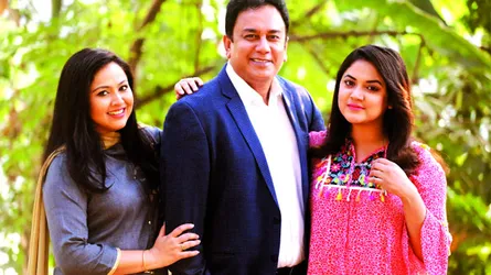 একই ধারাবাহিকে তারা তিনজন