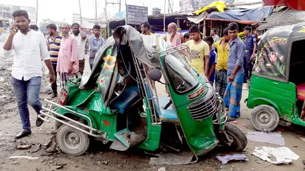 ব্রাহ্মণবাড়িয়ায় দুই সিএনজির মুখোমুখি সংঘর্ষে নিহত ১
