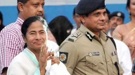 রাজীবের জন্য কেন মমতার ধর্ণা?