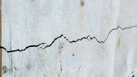 হস্তান্তরের আগেই বড় ফাটল সরকারি স্থাপনায়