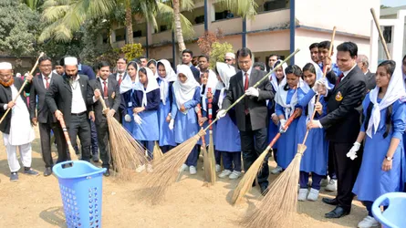 সারাবছরই স্কুল পরিচ্ছন্ন রাখবে শিক্ষার্থীরা
