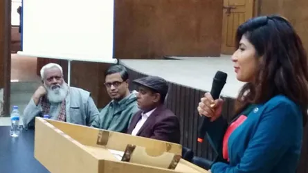 একাই ১০০ দেশ ঘুরেছেন খুলনার আসমা