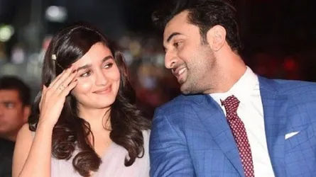 রণবীরকে দেখে ডায়লগ ভুলে গিয়েছিলাম: আলিয়া