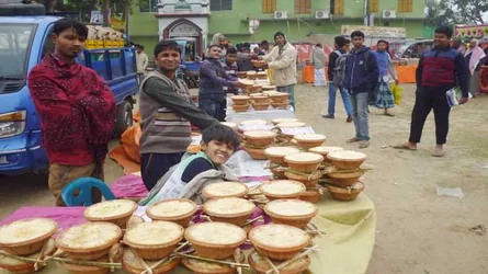 প্রায় ২৫০ বছর ধরে বসছে এই দই মেলা