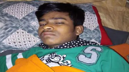 বাঁশকলে দিয়ে যুবকের পা ভেঙে দিলো দুর্বৃত্তরা