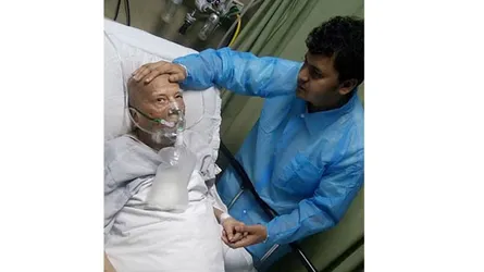 চোখ খুলেছেন কবি আল মাহমুদ