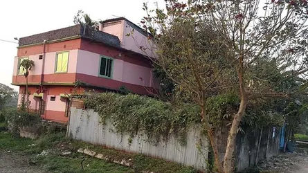 সুইপার হানিফের দৈনিক ভাতা ১০০ টাকা, বাড়ি কিনেছেন কোটি টাকায়