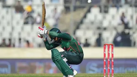 বাংলাদেশকে স্বপ্ন দেখাচ্ছেন মিঠুন