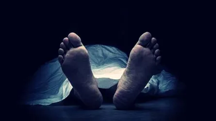 মায়ের লাশ বাড়িতে রেখে পরীক্ষা কেন্দ্রে মেয়ে