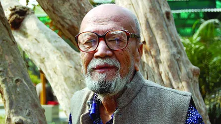 ‘হঠাৎ উঠে আসবে লাল সূর্য’
